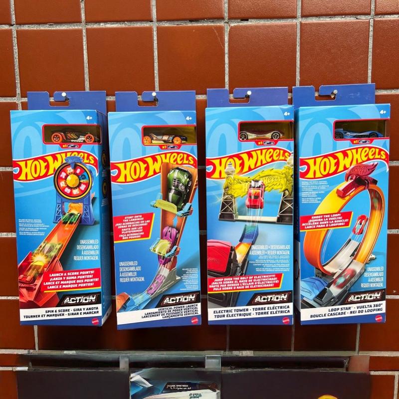 Hot Wheels Car Track Sets - مجموعة سيارات هوت ويلز FWM85 مع