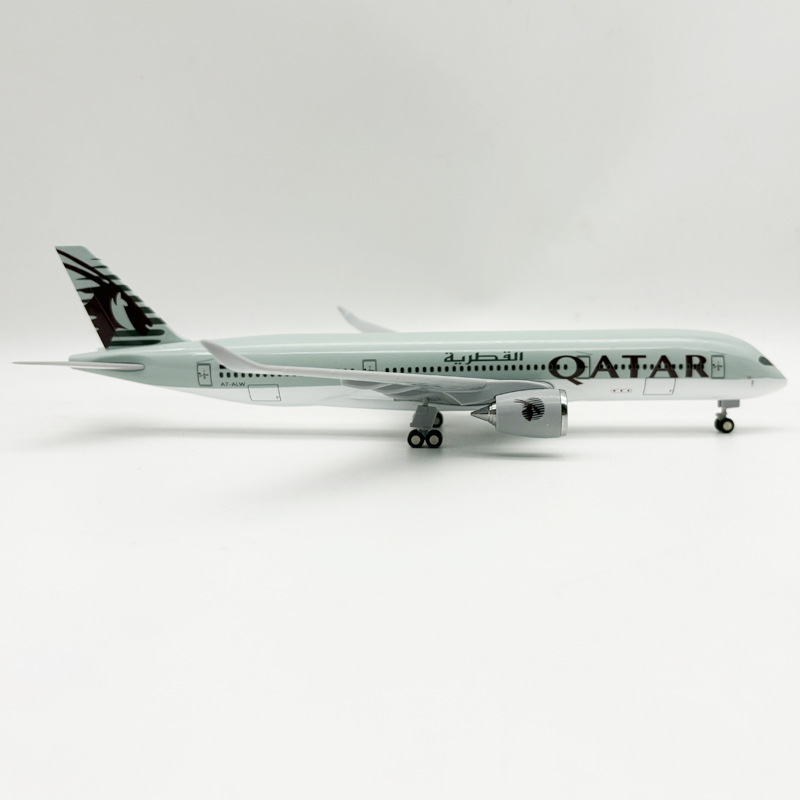 نموذج طائرة من الراتنج المصبوب - مراجعة Model Airplane Plastic وسعره